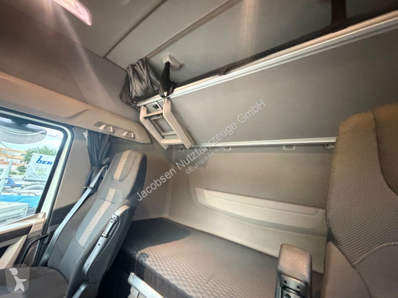 Влекач DAF 530 FT, Retarder, ACC, Standklima,...