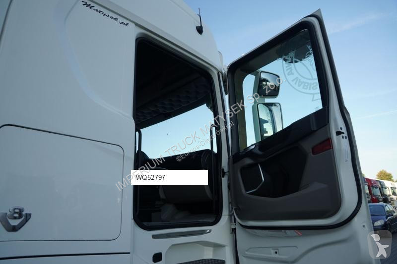Tahač Scania S 580
