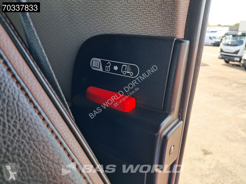 DAF 530 4X2 90th Anniversary Edition! SSC...