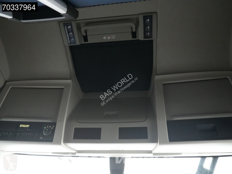 Trekker Volvo Aero 500 4X2 Aero XL 2x Tanks ACC