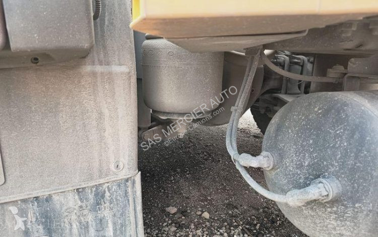 جرار Iveco