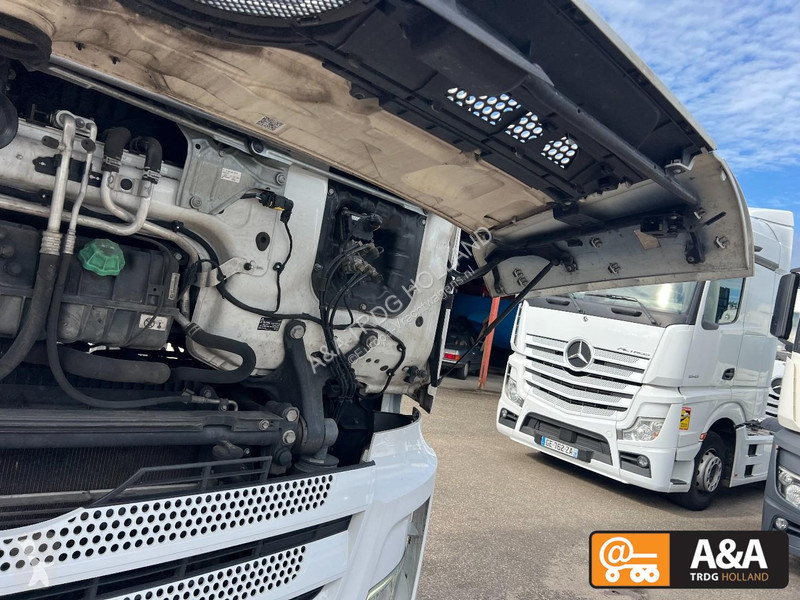 جرار Mercedes ACTROS 1845