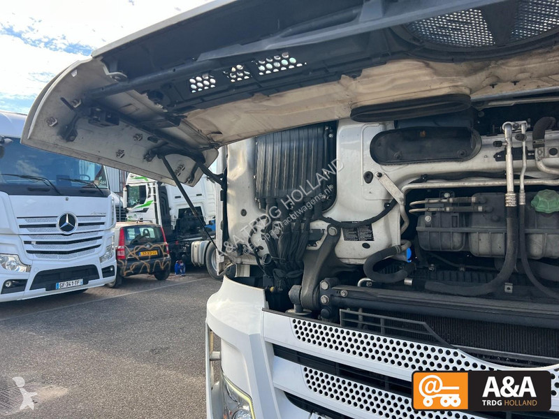 جرار Mercedes ACTROS 1845