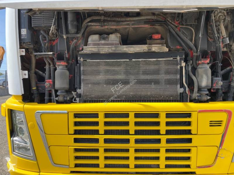 Cap tractor Volvo 580