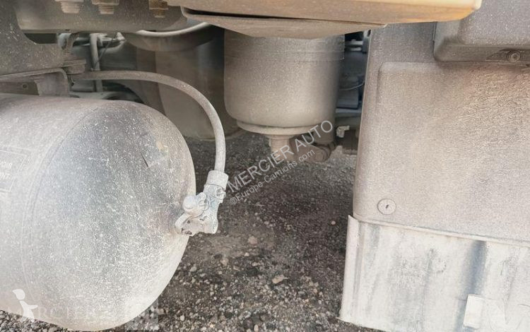 جرار Iveco