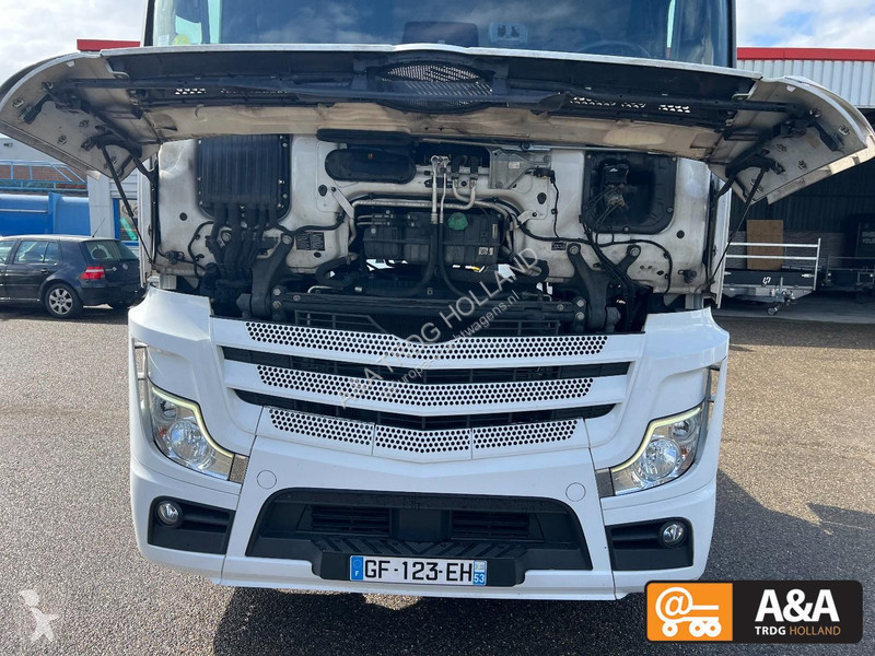 جرار Mercedes ACTROS 1845