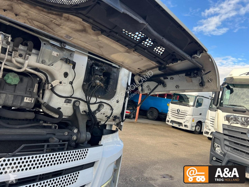جرار Mercedes ACTROS 1845