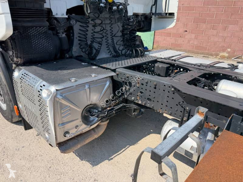Cabeza tractora Iveco