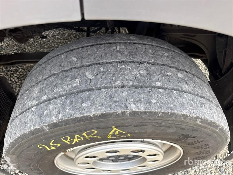 Тягач  Actros 1845