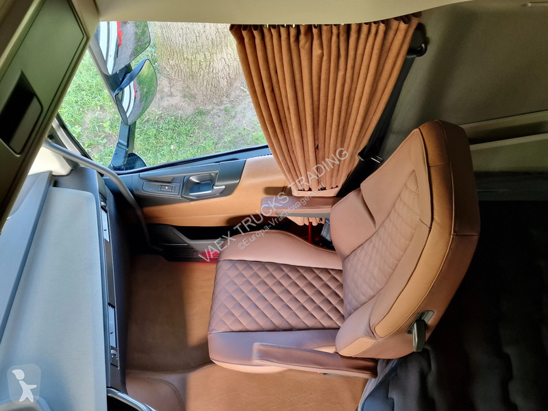جرار Volvo Aero Globetrotter XL 4x2 - New -...