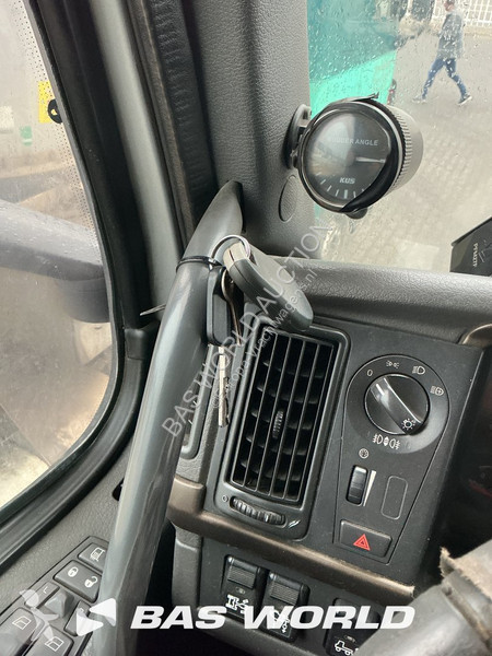 Tractor Volvo 750