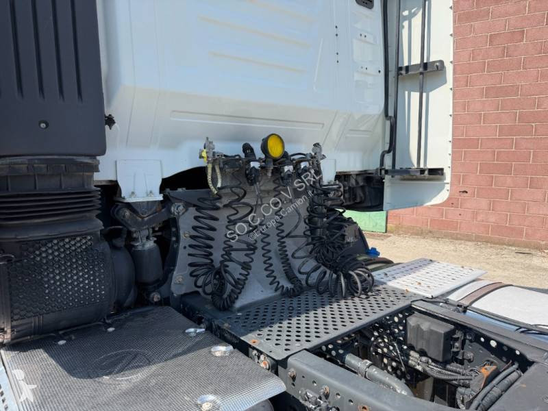 Cabeza tractora Iveco