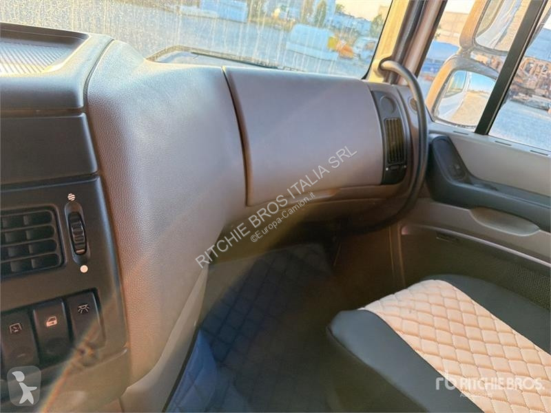 Cabeza tractora DAF 4x2 S/A Sleeper Truck Tractor