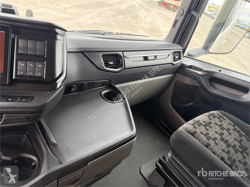 Cap tractor Scania Super 460S 4x2 S/A Sleeper...