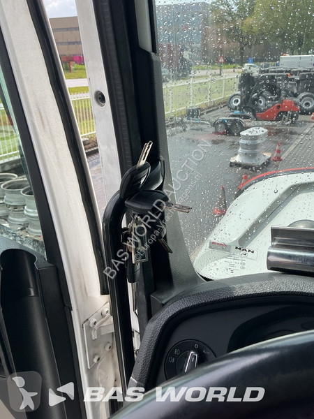 Traktor MAN 18.510