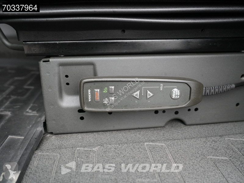 Trekker Volvo Aero 500 4X2 Aero XL 2x Tanks ACC