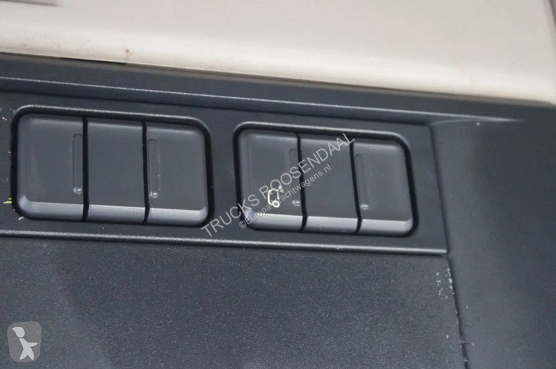 Tahač DAF 106440 + EURO 6 + SPOILER + TUV...