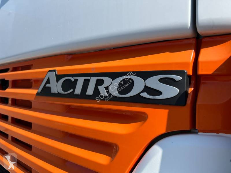 Traktor Mercedes