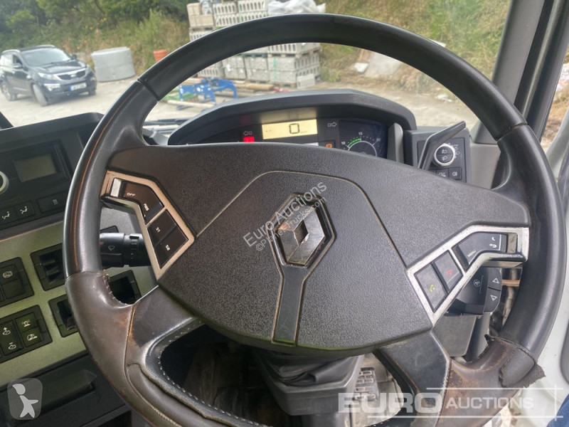 Traktor Renault C520