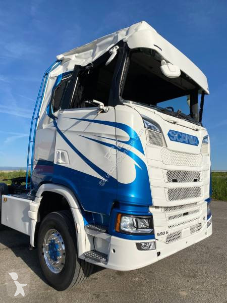 جرار Scania