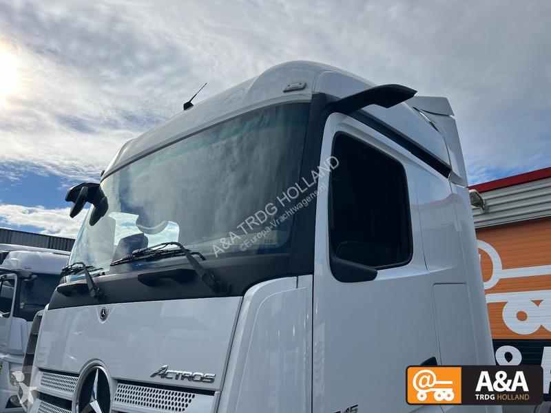 جرار Mercedes ACTROS 1845