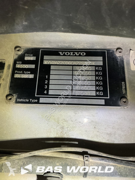 Tractor Volvo 750