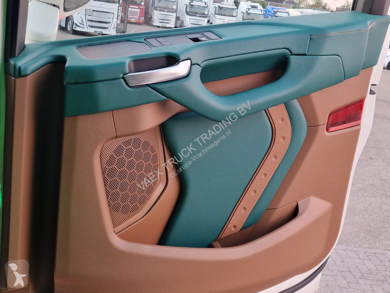 Cabeza tractora Scania R530 V8 NGS Highline 6x2...