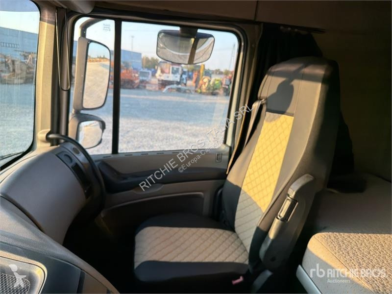 Cabeza tractora DAF 4x2 S/A Sleeper Truck Tractor