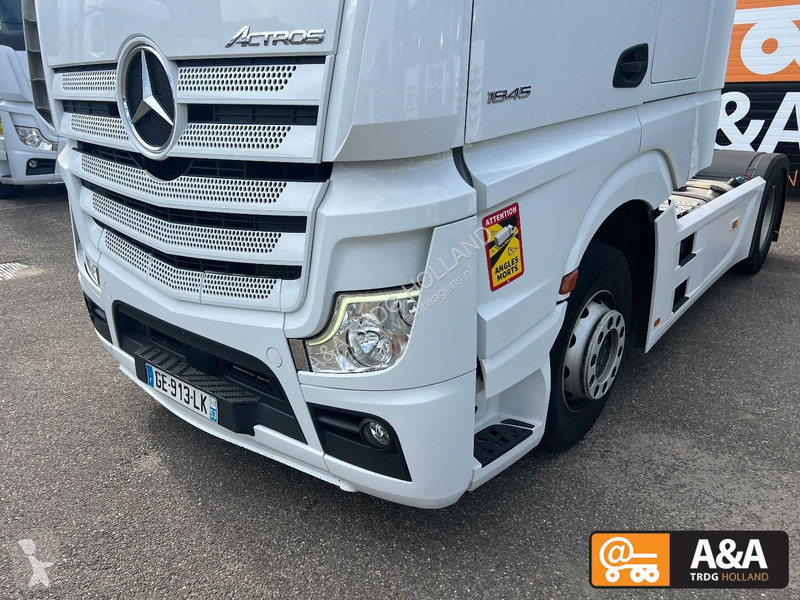 جرار Mercedes ACTROS 1845