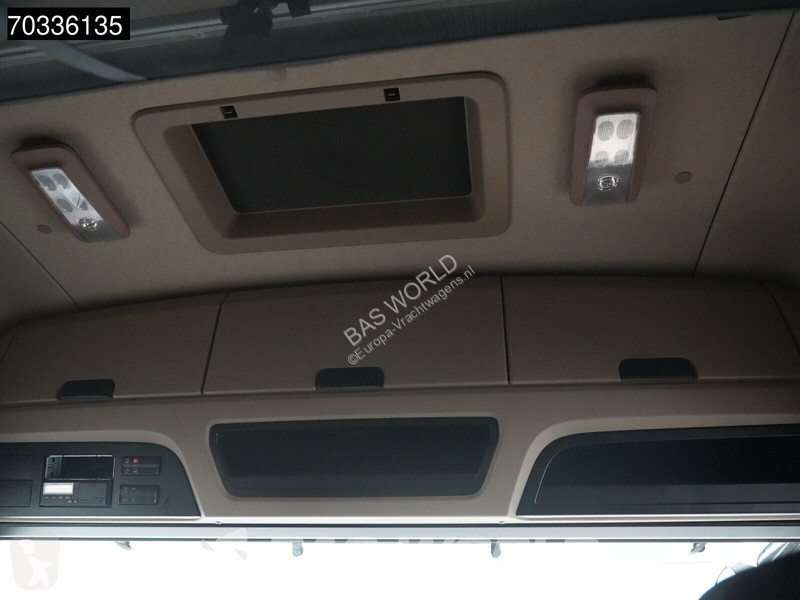 Ciągnik siodłowy Mercedes 1845 4X2 BigSpace...