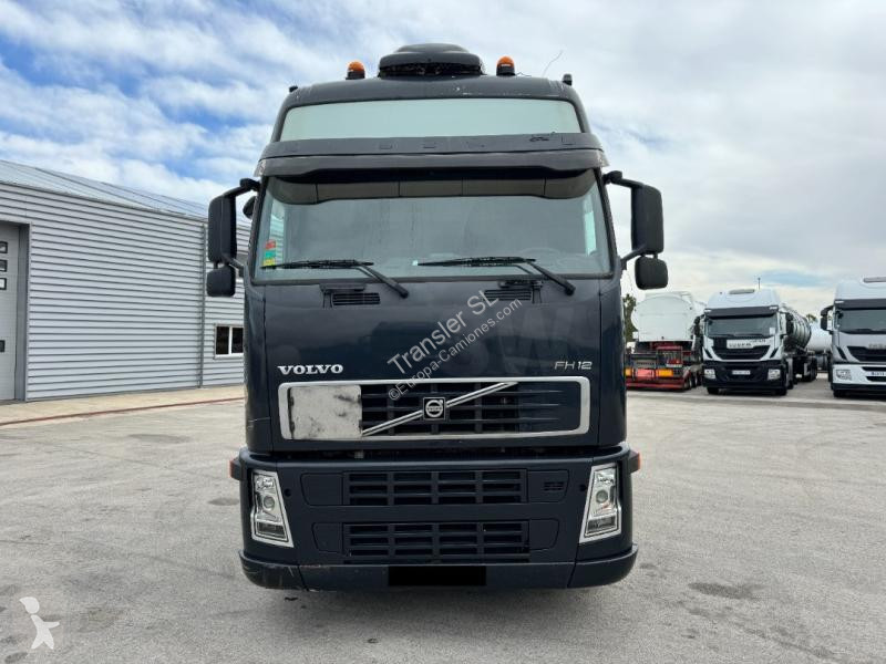Traktor Volvo 460