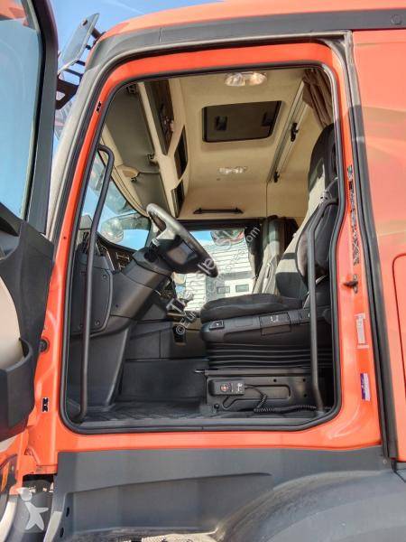 Traktor Mercedes 1842 LS