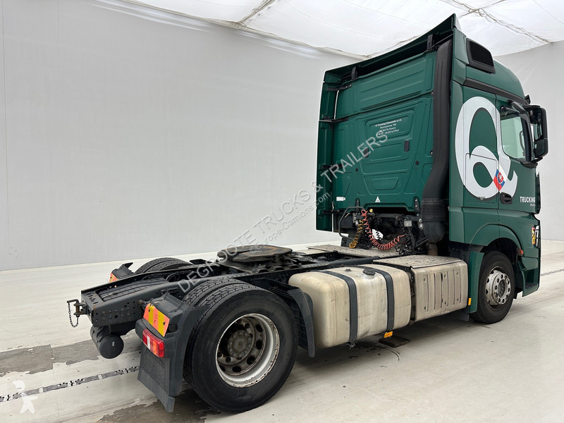 Traktor Mercedes 1845 BigSpace