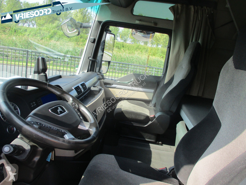 Traktor MAN L.2007.46.001