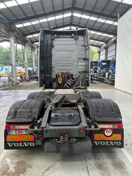 Traktor Volvo 13460 Globetrotter / 6x2 / VEB /...