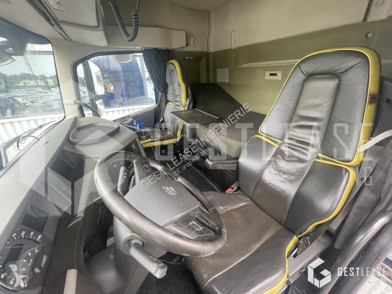 Tahač Volvo 650 FH