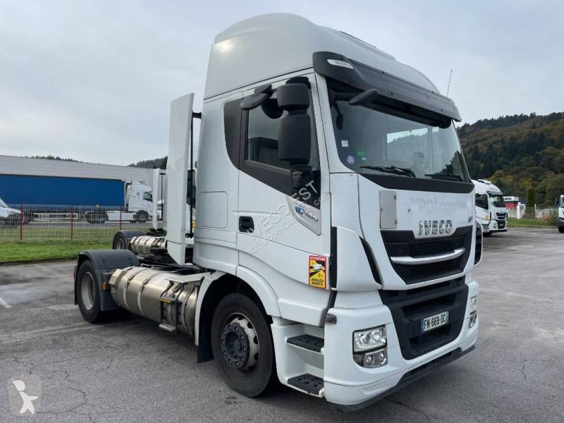 Traktor Iveco