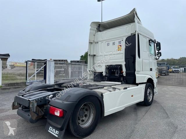 Traktor DAF 460