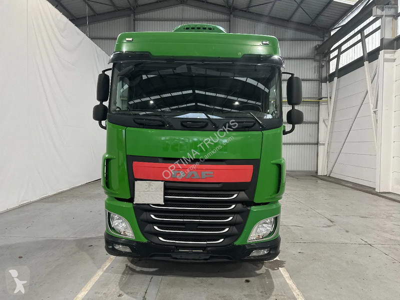 Traktor DAF 106440 Spacecab - STANDAIRCO