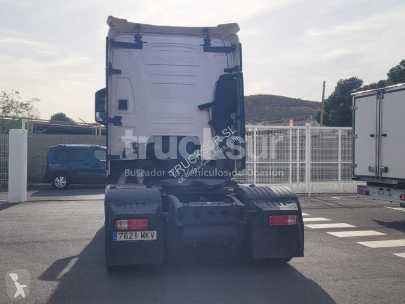 Traktor Ford F-MAX 500