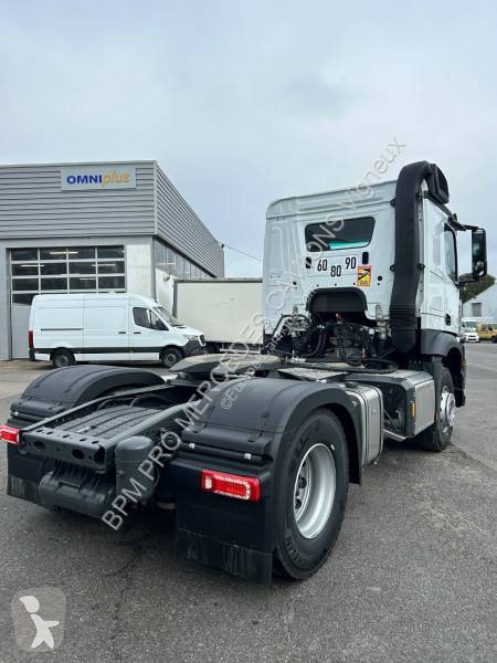 Traktor Mercedes