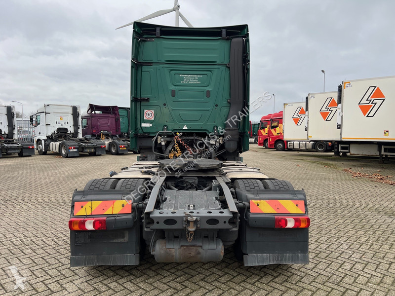 Trekker Mercedes 1845 Bigspace