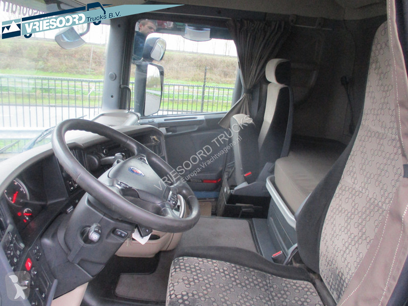 Traktor Scania N320