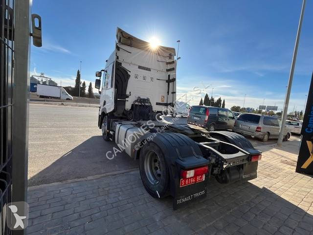 Tractor Renault