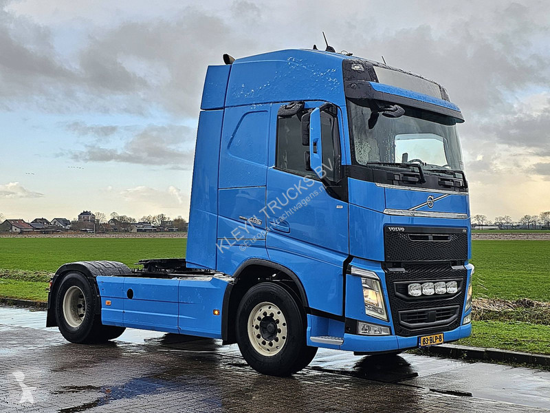 Tractor Volvo FH  PTO SKIRTS VEB+