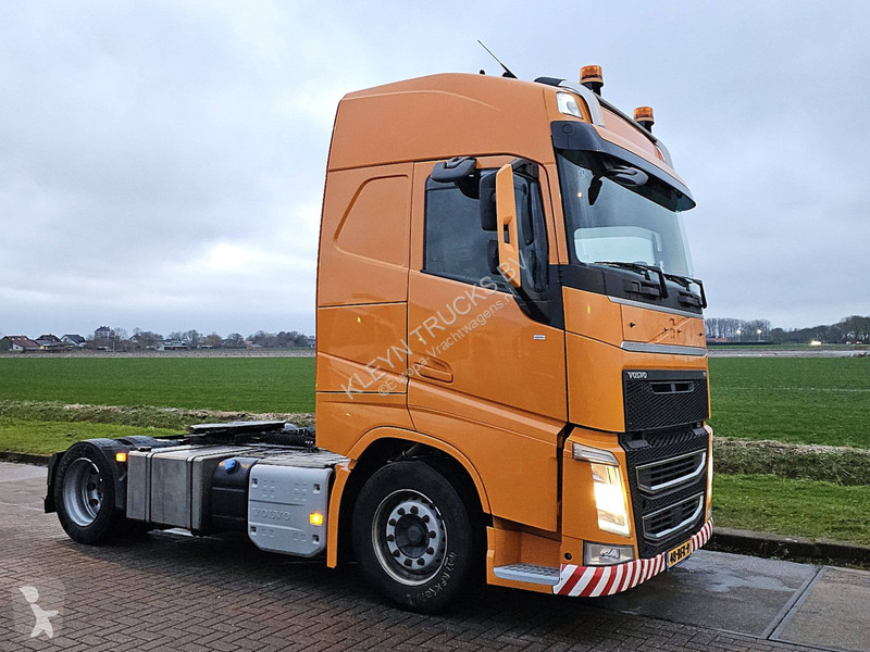 جرار Volvo 420 VOITH RET. LEATHER