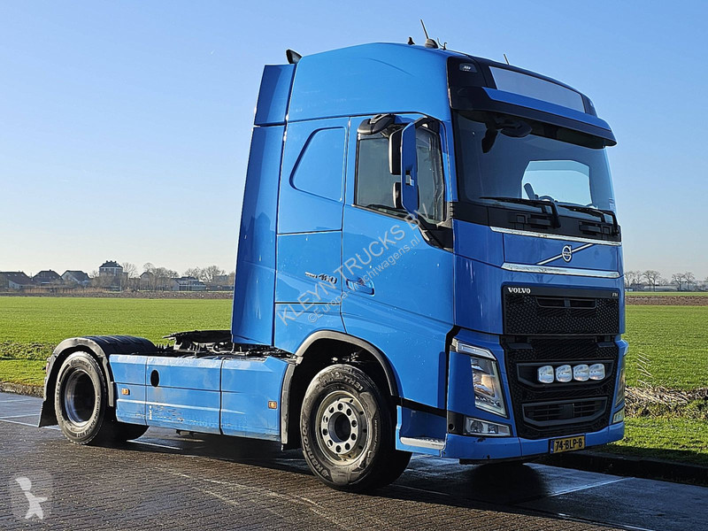Trekker Volvo FH  PTO SKIRTS VEB+