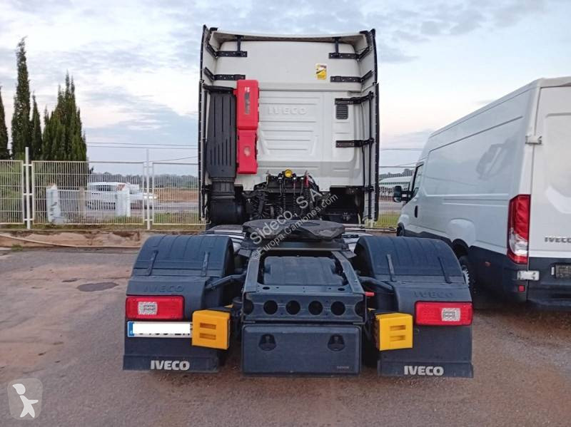 Cabeza tractora Iveco