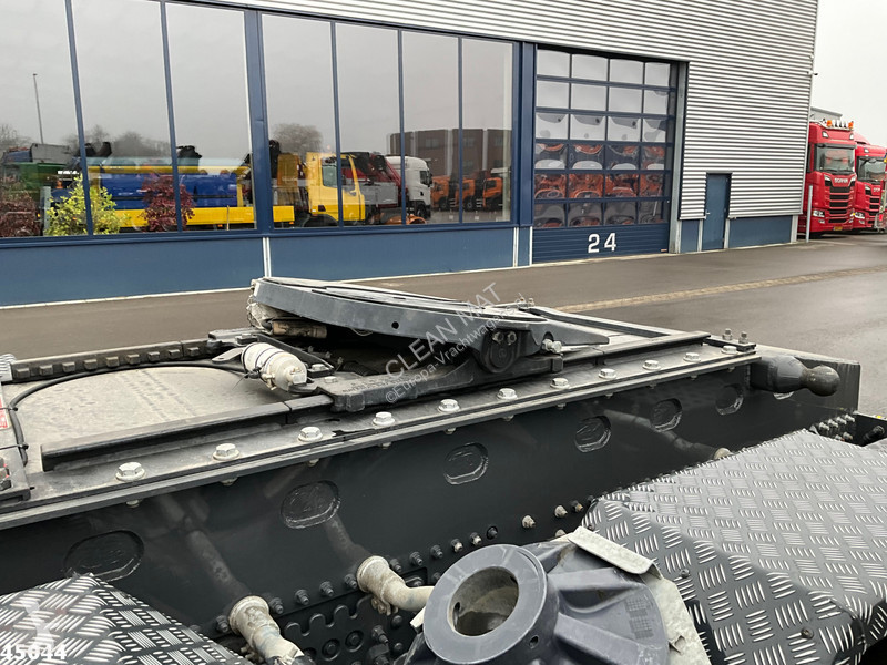 Tractor Volvo 8x2 Fassi 145 Tonmeter laadkraan...