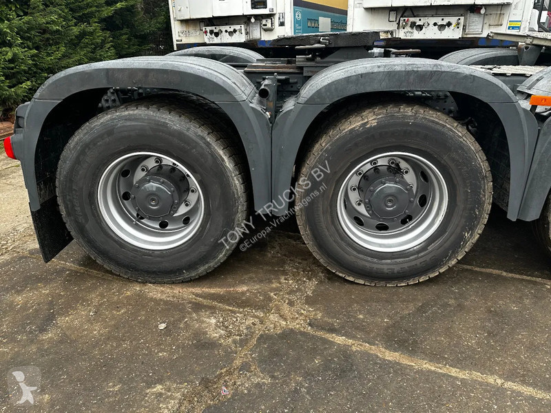 Trekker Mercedes AROCS 3 8X4 Tractor-unit...